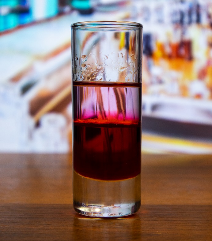 фото коктейля Боярский - водка с гренадином