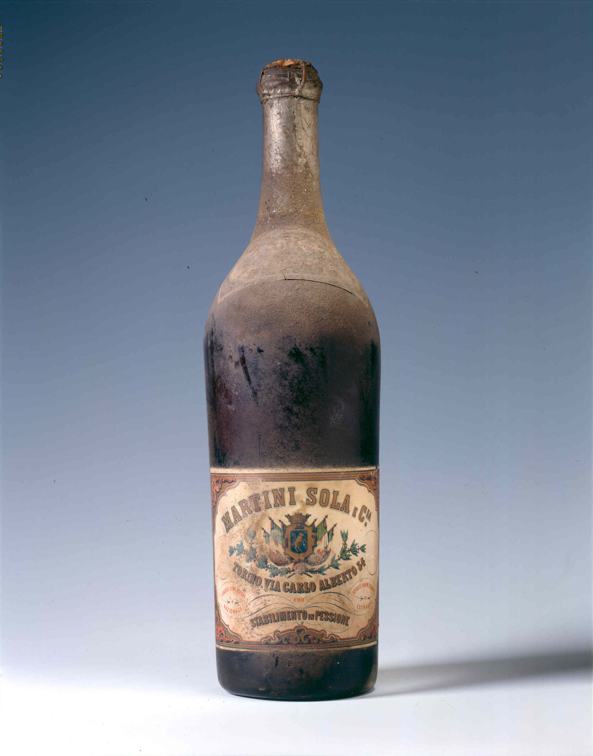 фото первой бутылки мартини россо