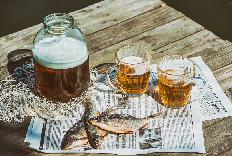 советское пиво с рыбой