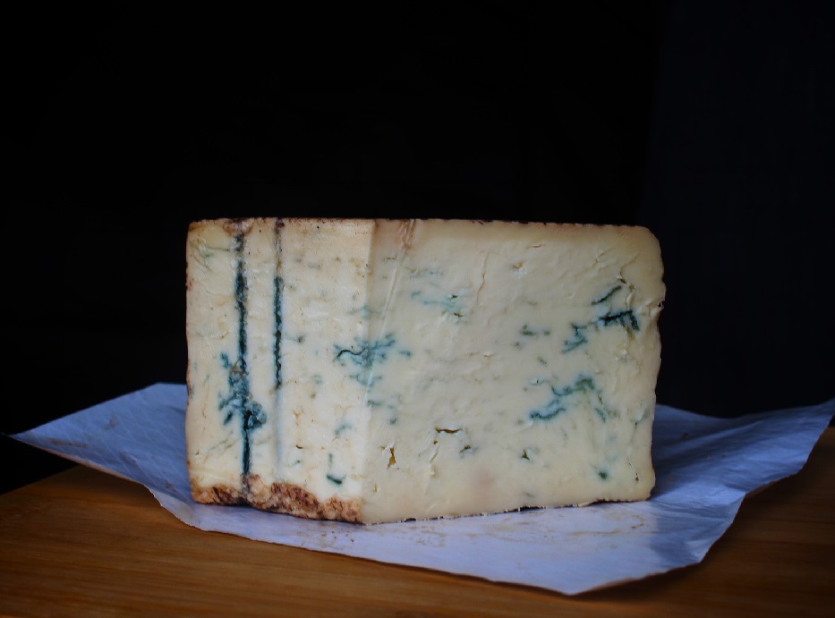 сыр с синей плесенью к вину фото